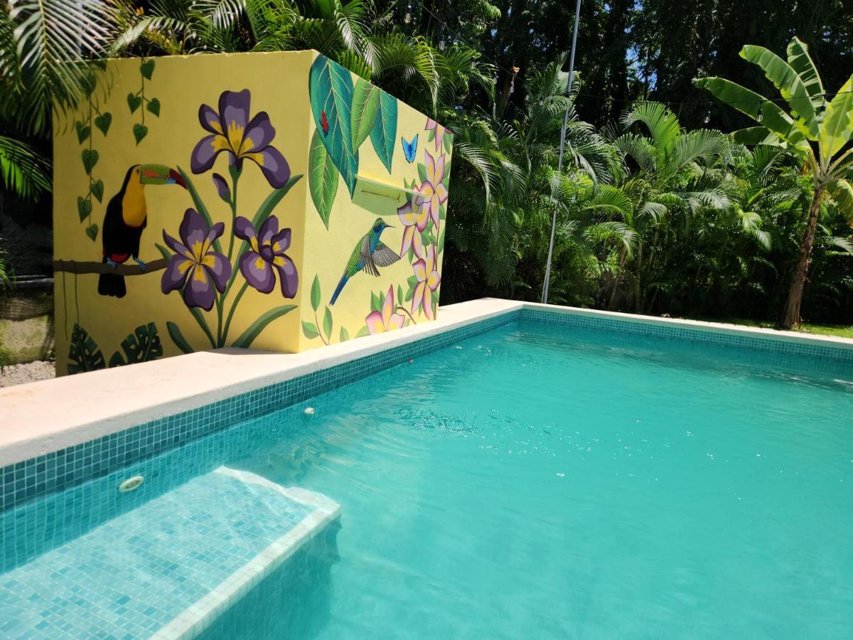 Family Hotel Puerto Viejo de Talamanca Exteriör bild