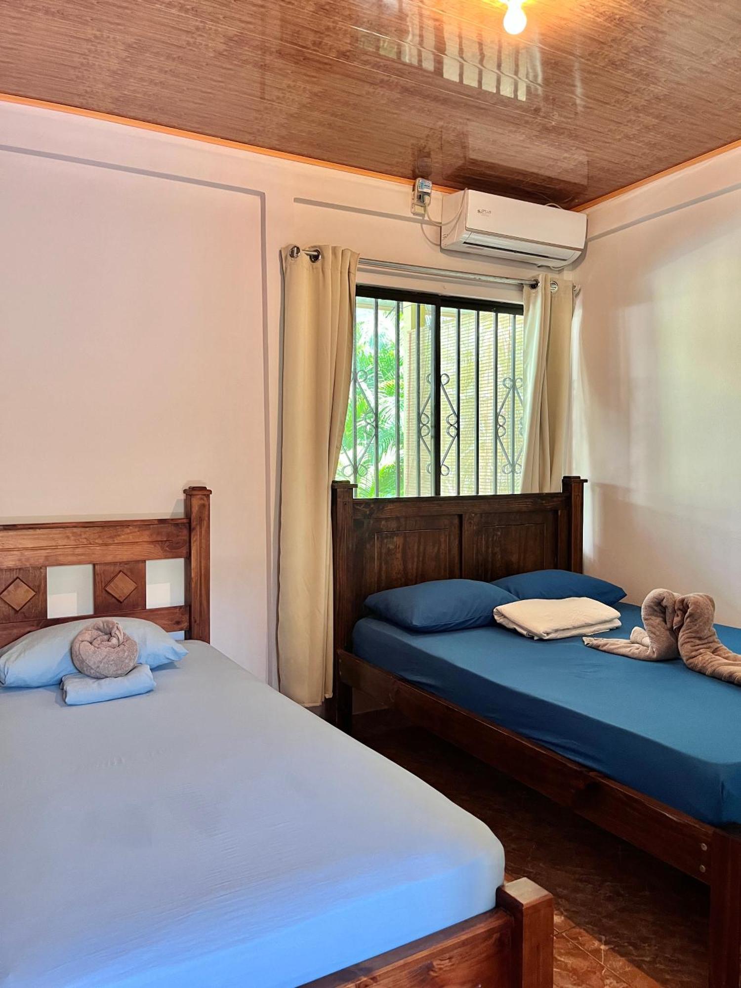 Family Hotel Puerto Viejo de Talamanca Exteriör bild